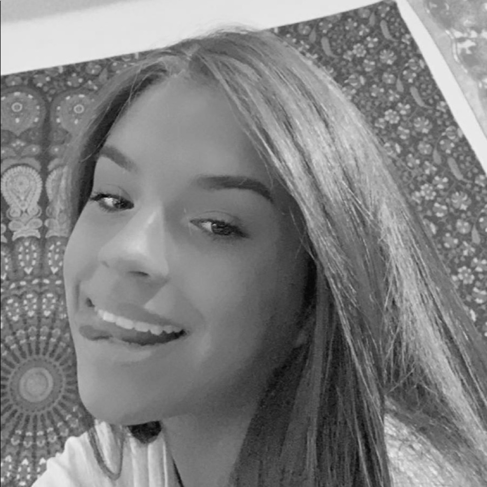 Meet your Posher, Kayli